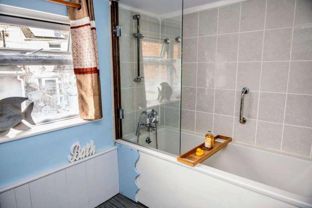 Spacious Charming Cottage Near Lake And Sea Hornsea Exterior photo