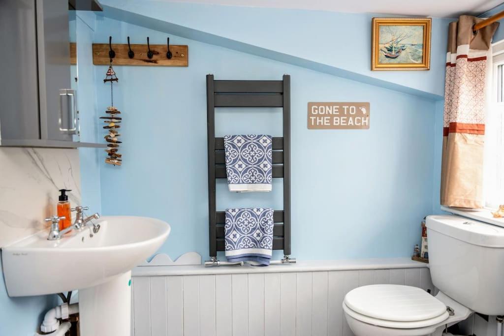 Spacious Charming Cottage Near Lake And Sea Hornsea Exterior photo